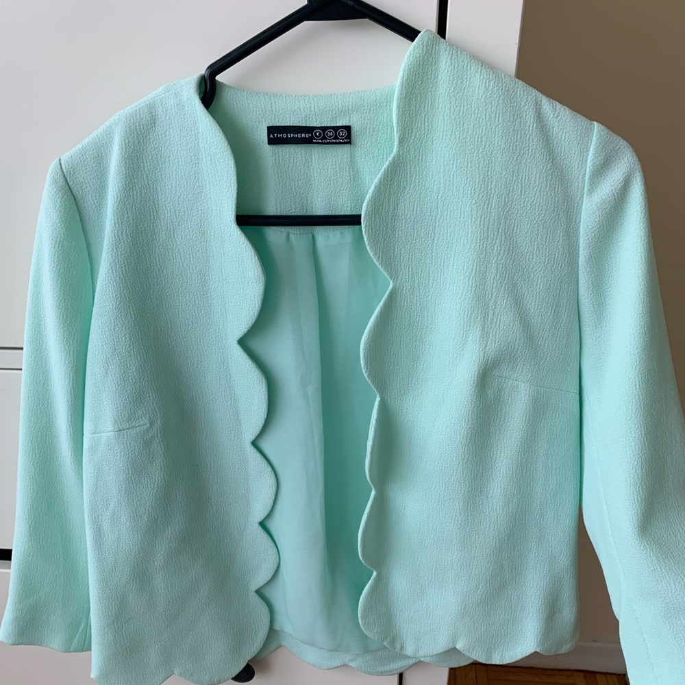 Primark light teal scalloped blazer, size 4, NWOT